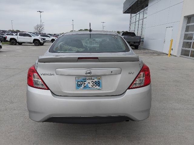Used 2017 Nissan Versa SV FWD image 8