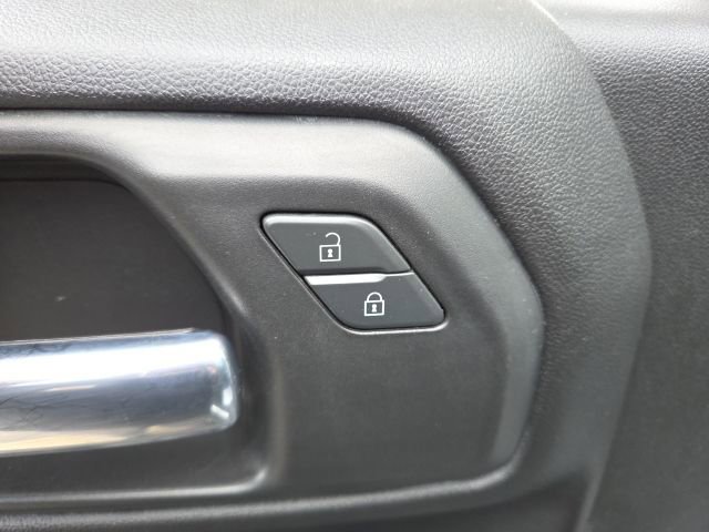 Used 2020 Chevrolet Silverado 1500 Custom w/ Custom Value Package image 51