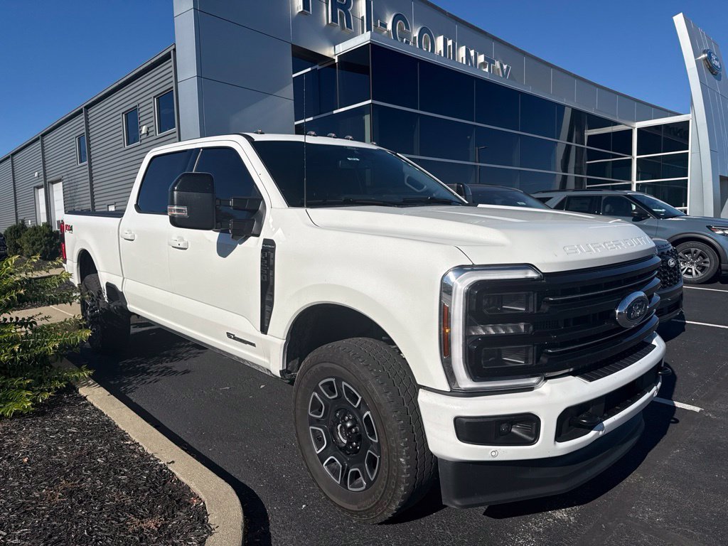Used 2025 Ford F250 Platinum AWD/4WD image 1