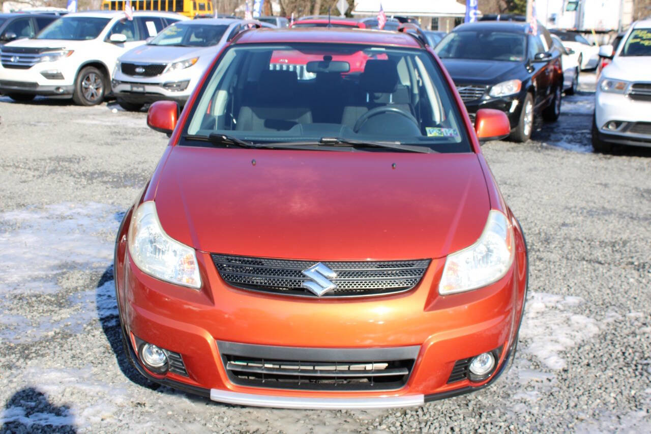 Used 2008 Suzuki SX4 AWD Hatchback w/ Touring Pkg image 3
