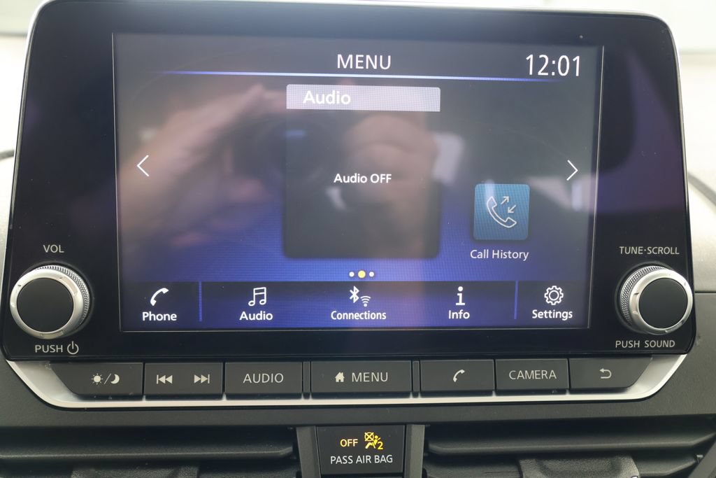 Used 2023 Nissan Altima 2.5 SV FWD image 14