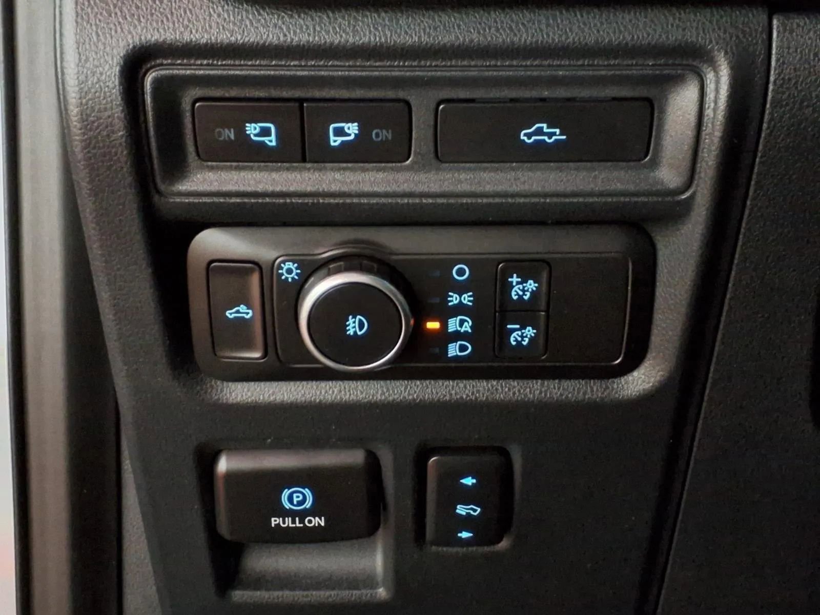 Used 2021 Ford F150 XLT w/ Equipment Group 302A High RWD image 18