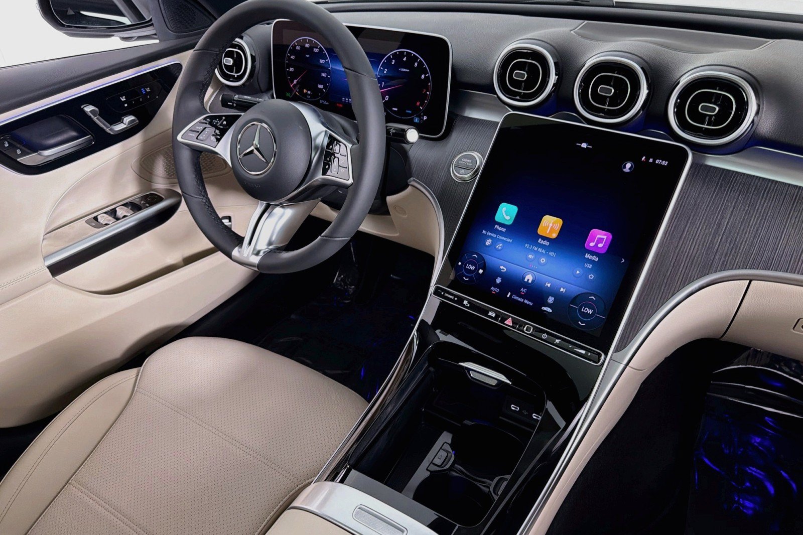 New 2026 Mercedes-Benz C 300 Sedan image 15