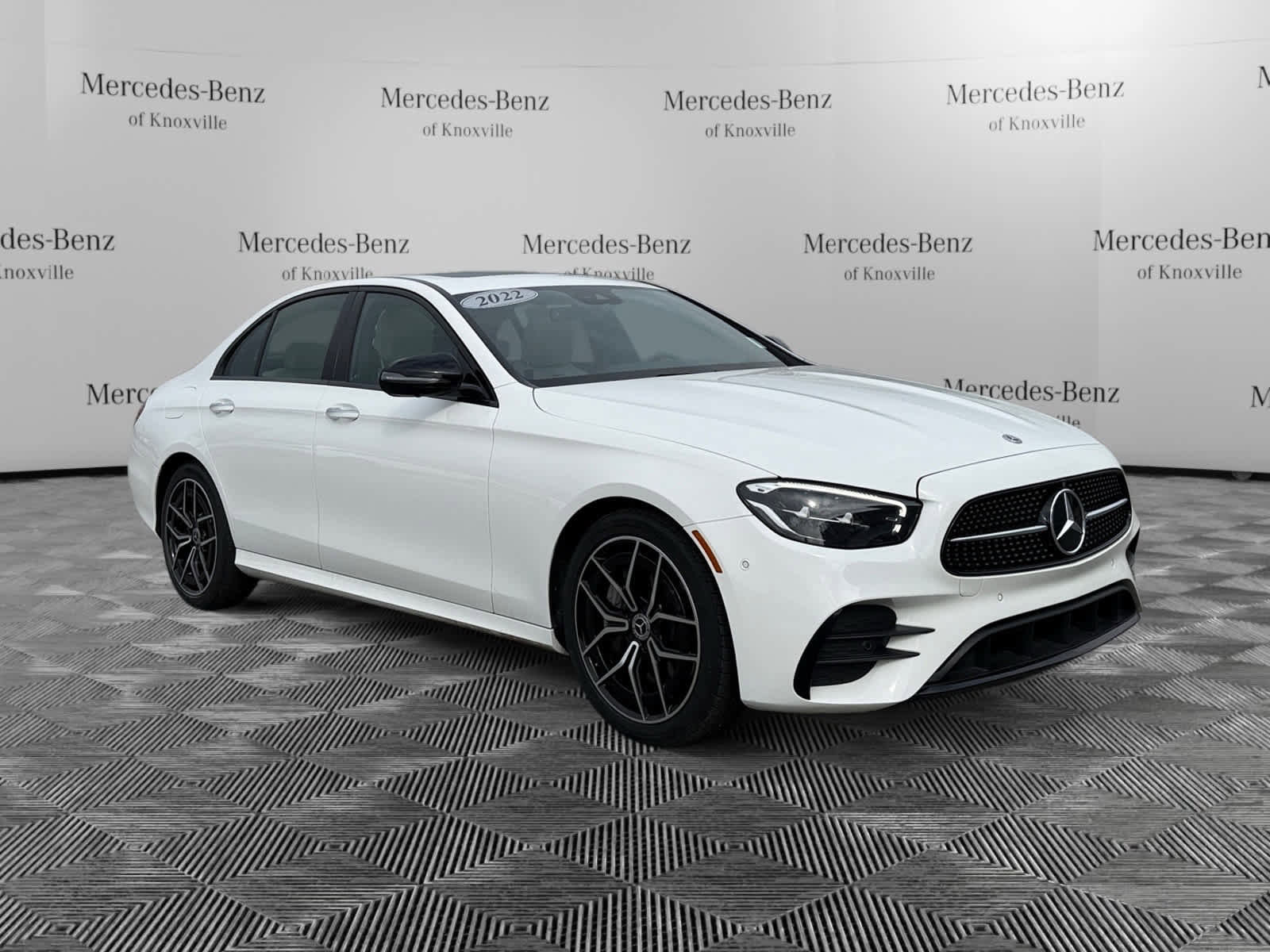 Used 2022 Mercedes-Benz E 350 Sedan image 7