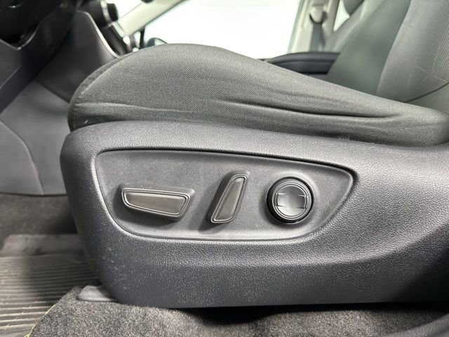 Used 2023 Toyota RAV4 XLE w/ Convenience Package image 22