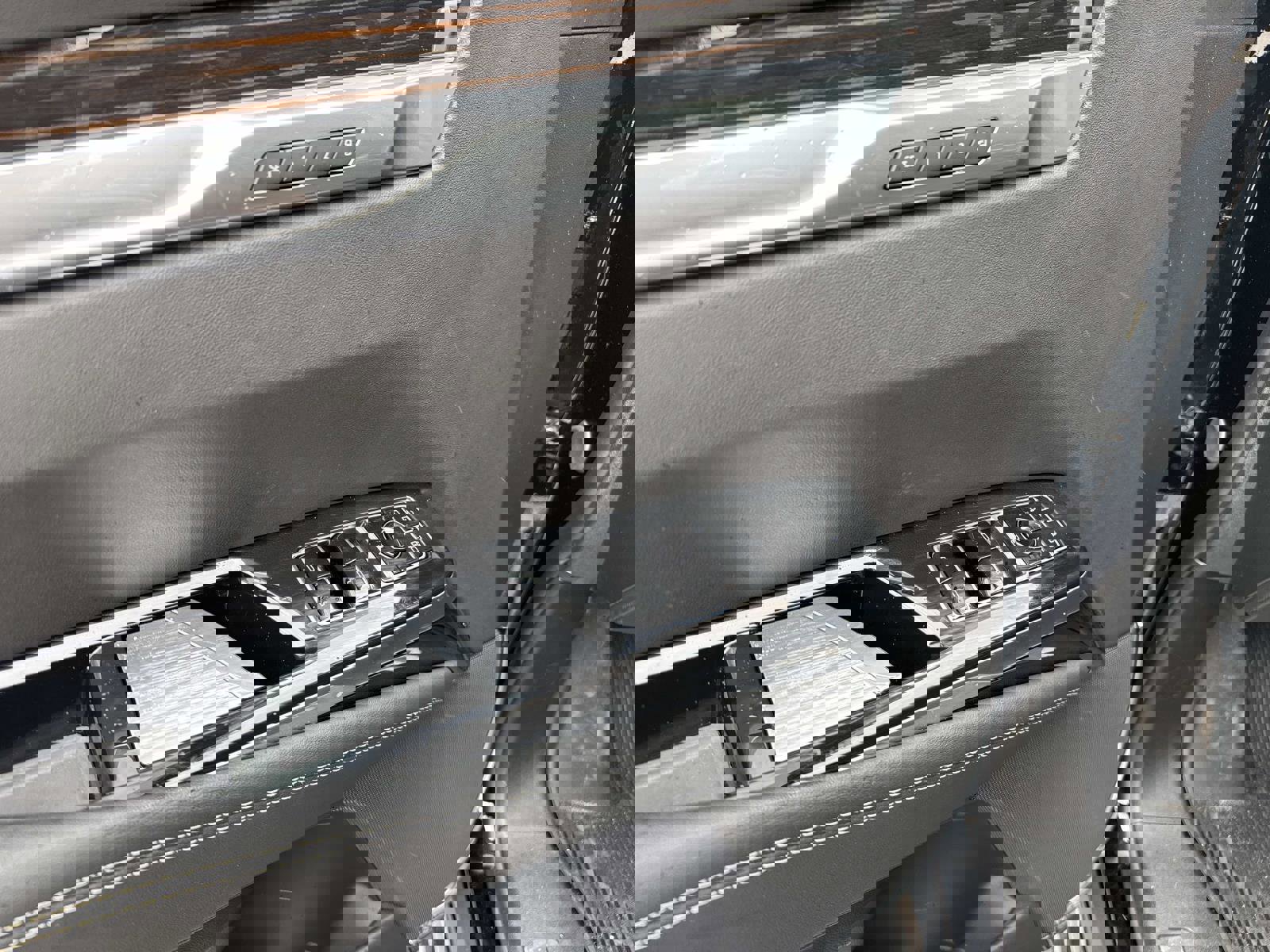 New 2026 Cadillac Escalade Luxury w/ Touring Package image 17