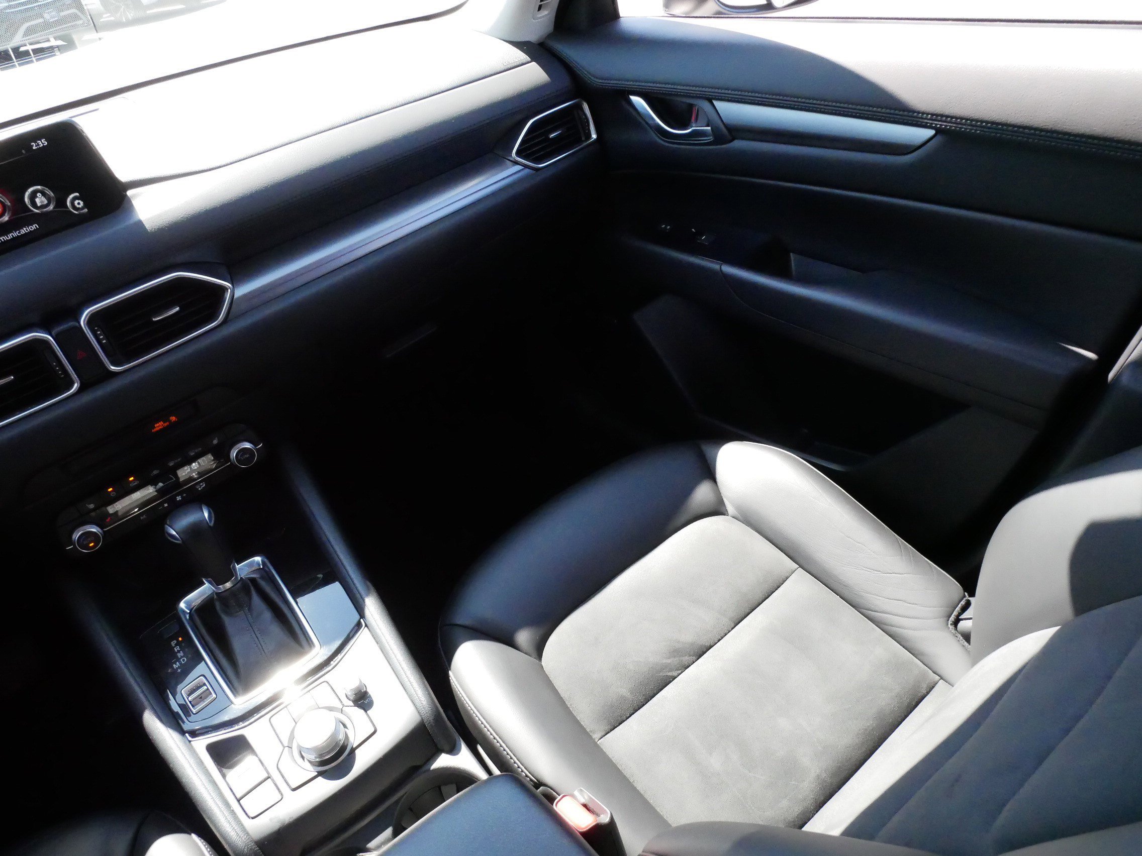 Used 2019 MAZDA CX-5 Touring image 11