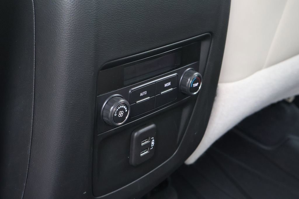 Used 2024 Buick Enclave Essence FWD image 44