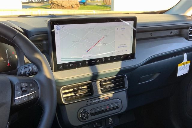 New 2025 Ford Maverick Lariat w/ Black Appearance Package image 7