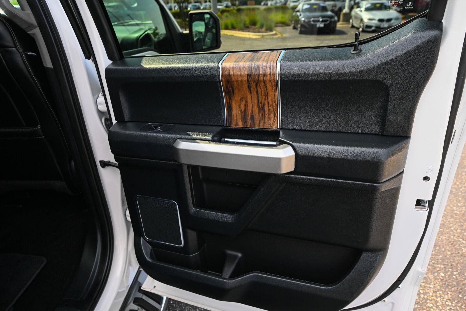 Used 2019 Ford F150 Lariat w/ Trailer Tow Package AWD/4WD image 30
