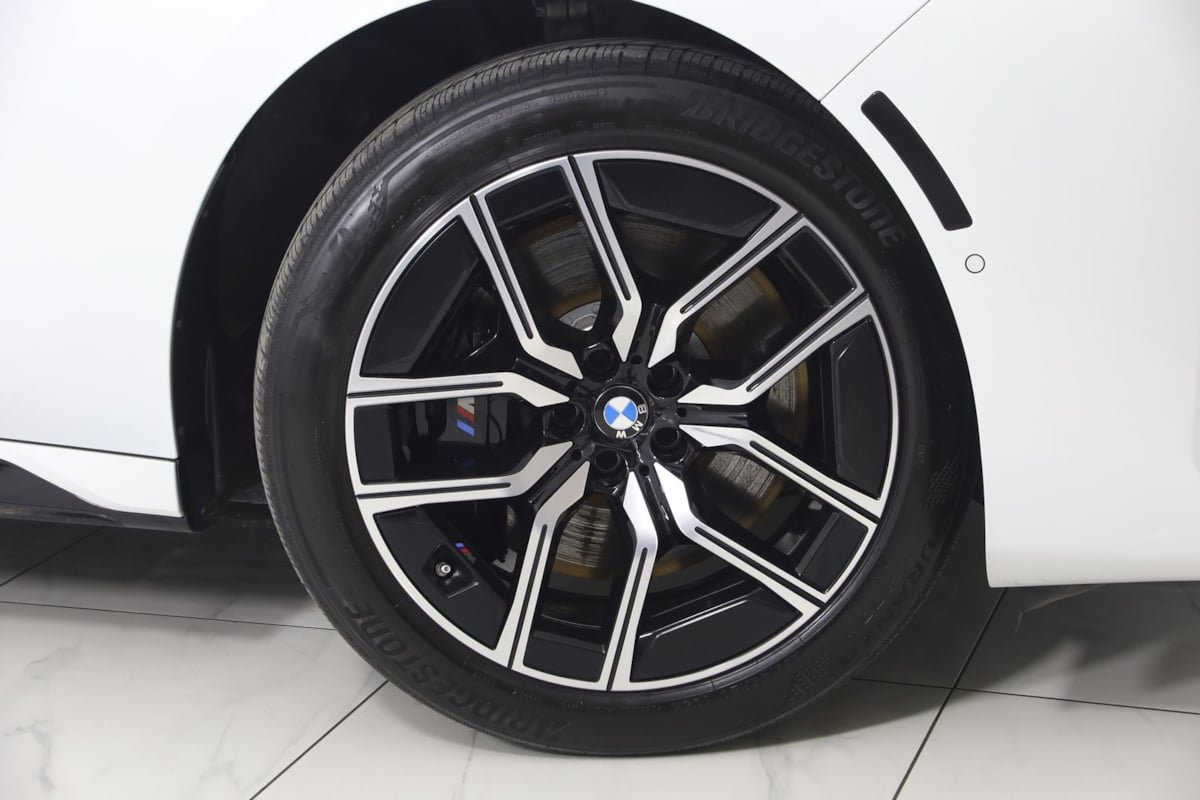 Used 2025 BMW 760i xDrive AWD/4WD image 21