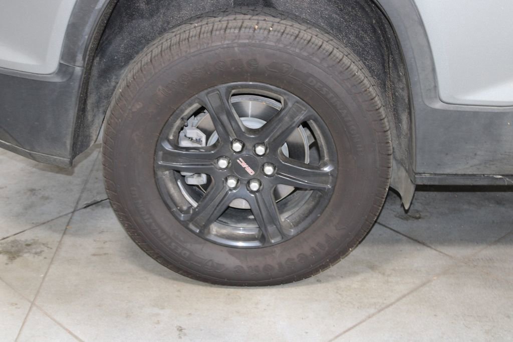 Used 2023 GMC Acadia AT4 w/ Preferred Package image 14