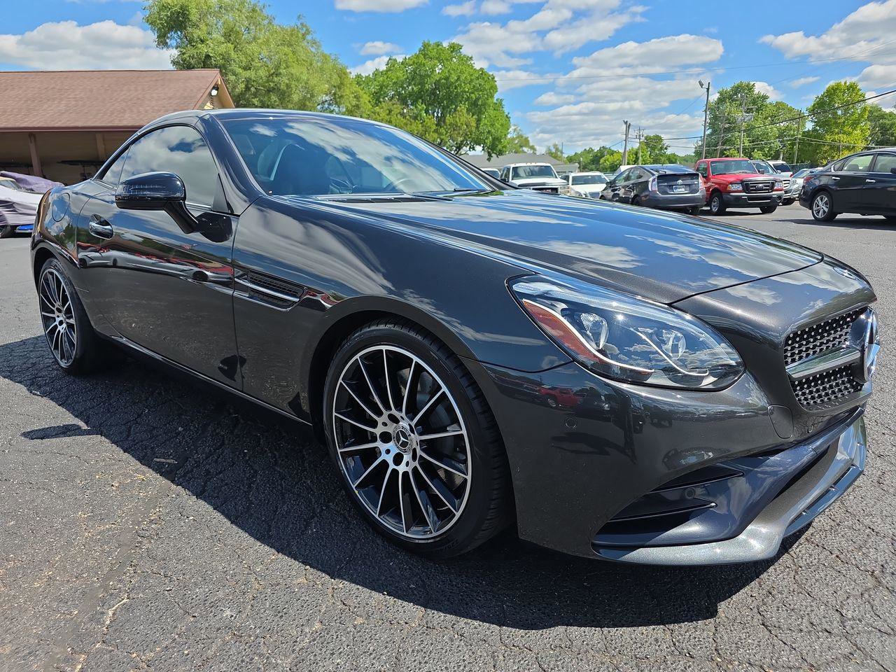 Used 2019 Mercedes-Benz SLC 300 image 18