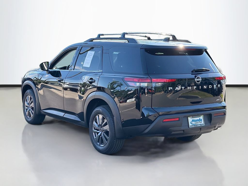 Used 2025 Nissan Pathfinder SV AWD/4WD image 6