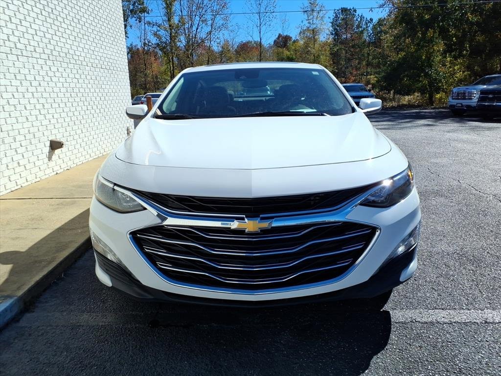 Used 2024 Chevrolet Malibu LT image 2