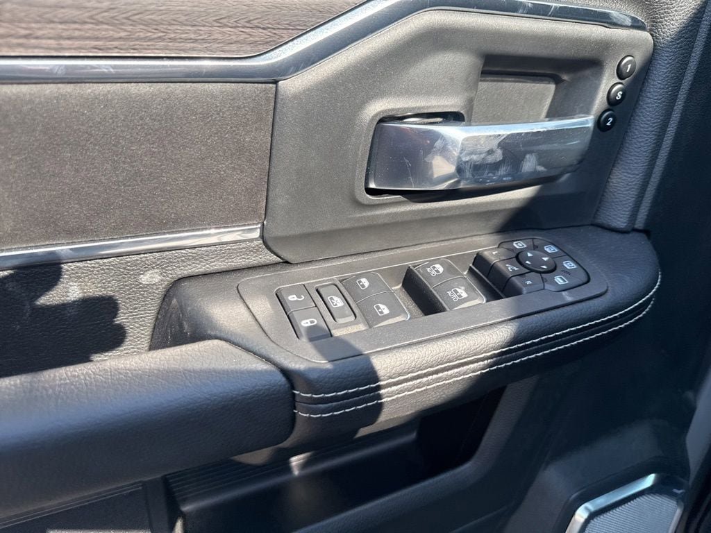 New 2026 RAM 2500 Laramie AWD/4WD image 22