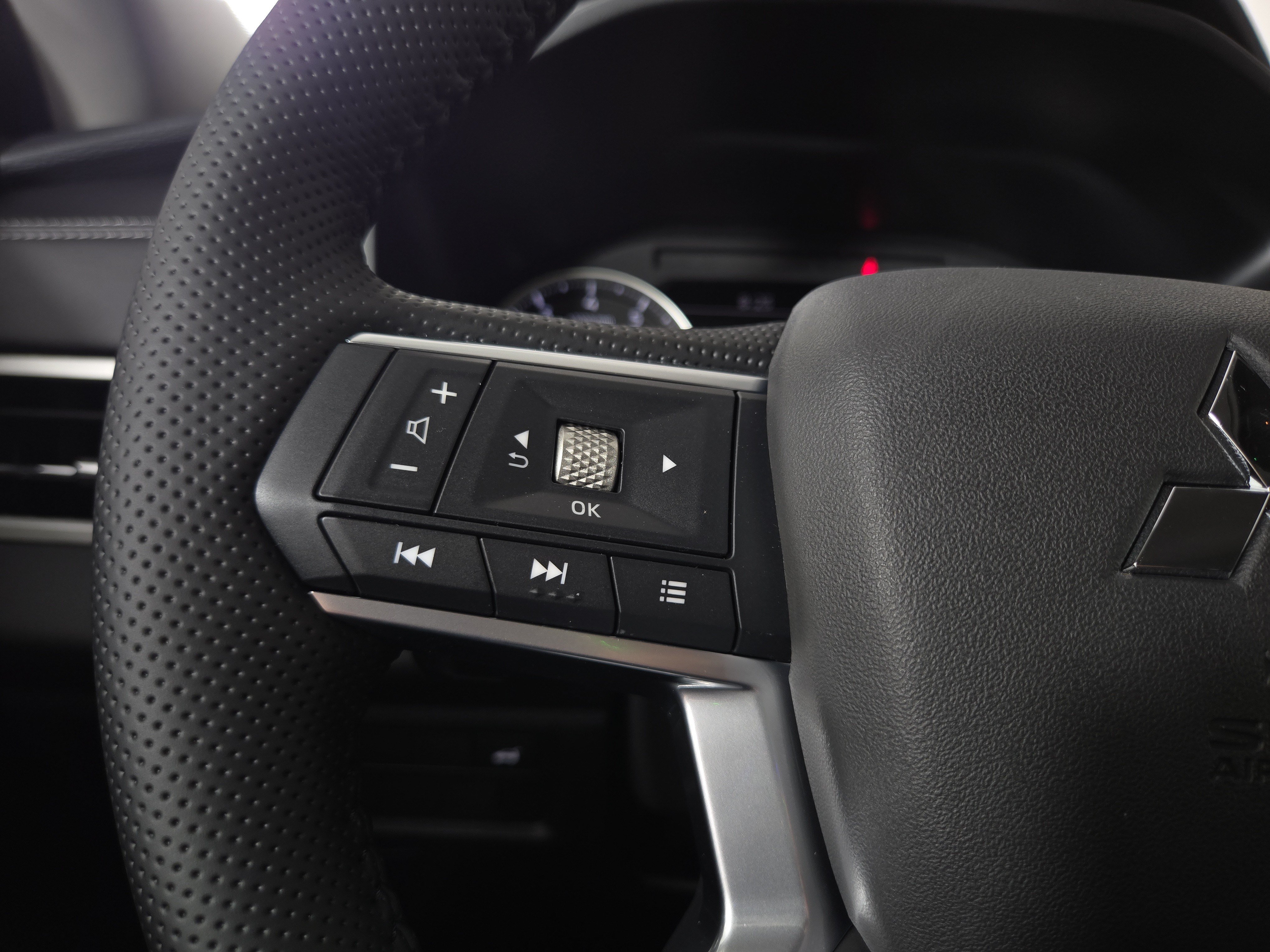 New 2026 Mitsubishi Outlander SE AWD/4WD image 15