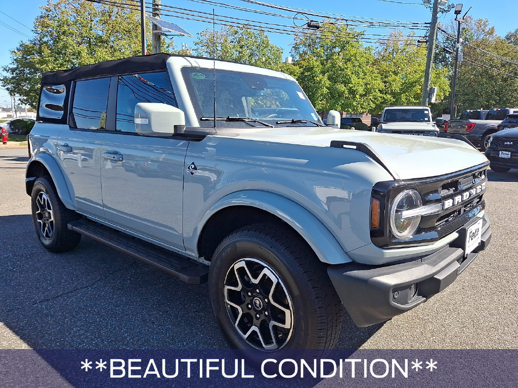 Used 2023 Ford Bronco Outer Banks AWD/4WD image 3