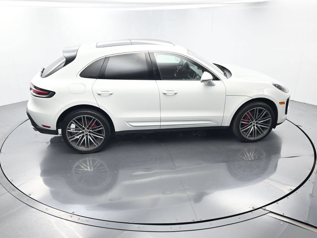 Certified 2024 Porsche Macan S AWD/4WD image 40