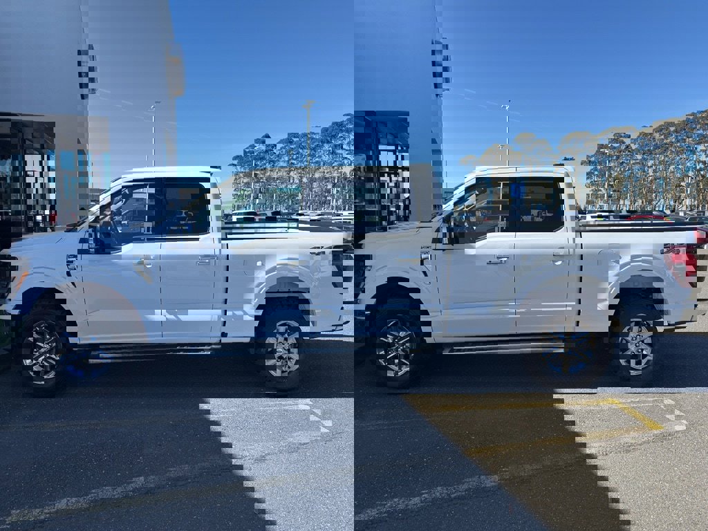 Used 2024 Ford F150 XLT w/ Equipment Group 302A MID image 2