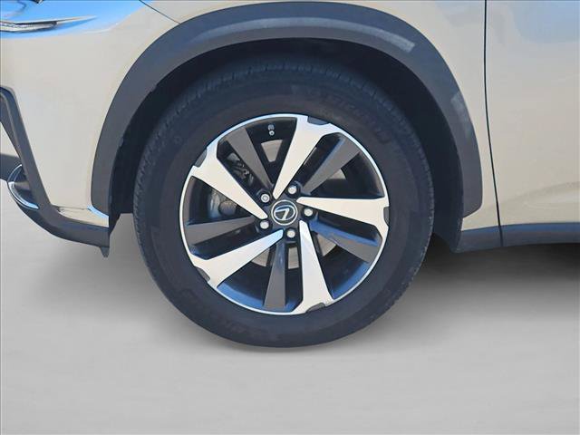 Used 2018 Lexus NX 300h AWD w/ Premium Package image 14