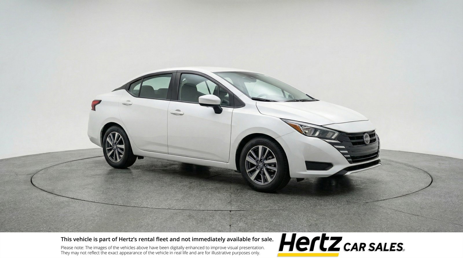 Used 2025 Nissan Versa SV image 1