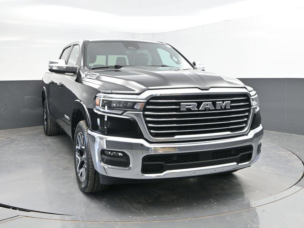 Used 2025 RAM 1500 Laramie AWD/4WD image 4
