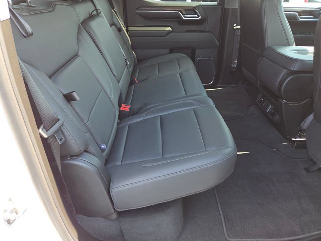 Used 2024 GMC Sierra 1500 SLT AWD/4WD image 18