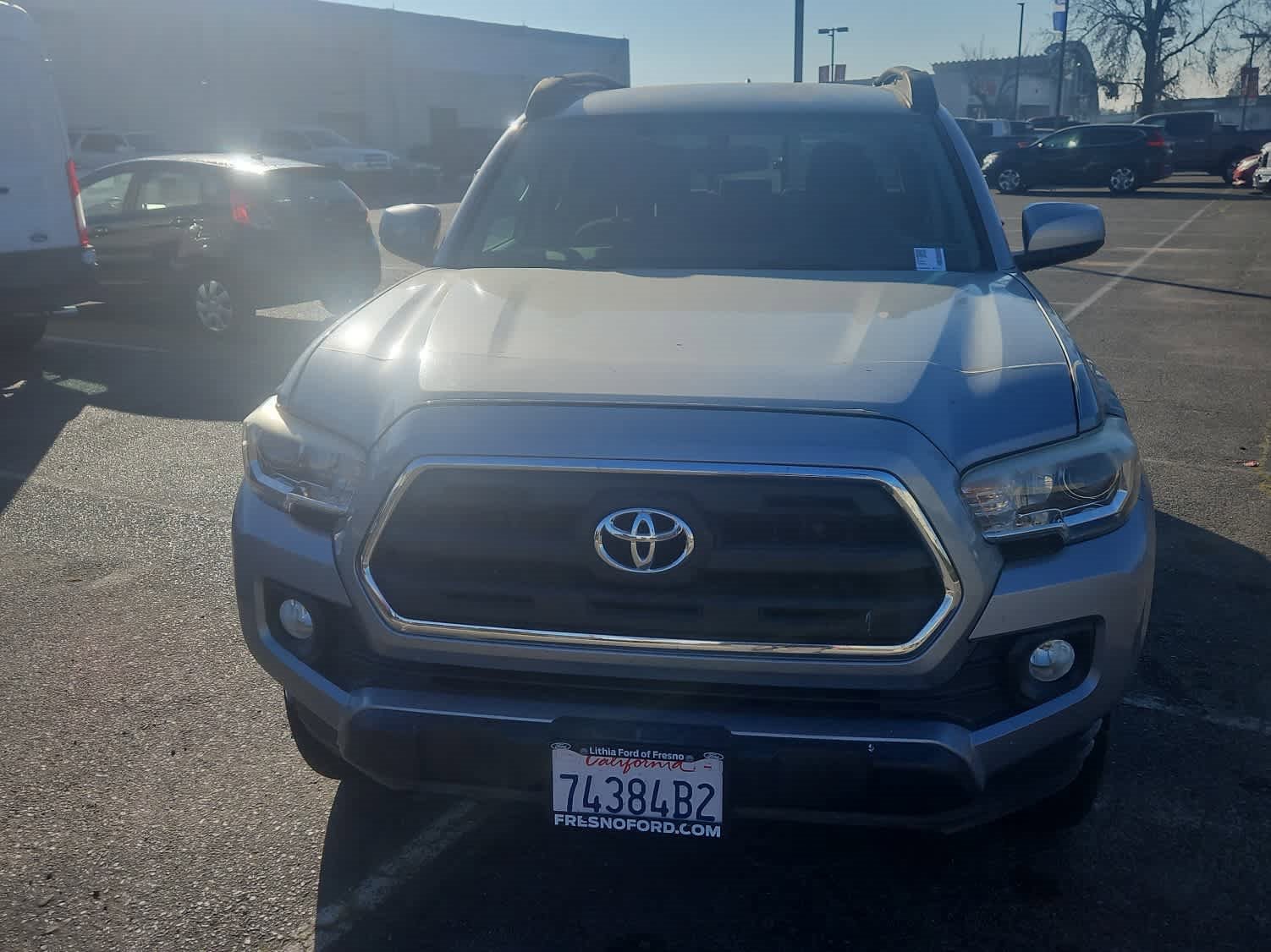 Used 2017 Toyota Tacoma 2WD Double Cab image 4