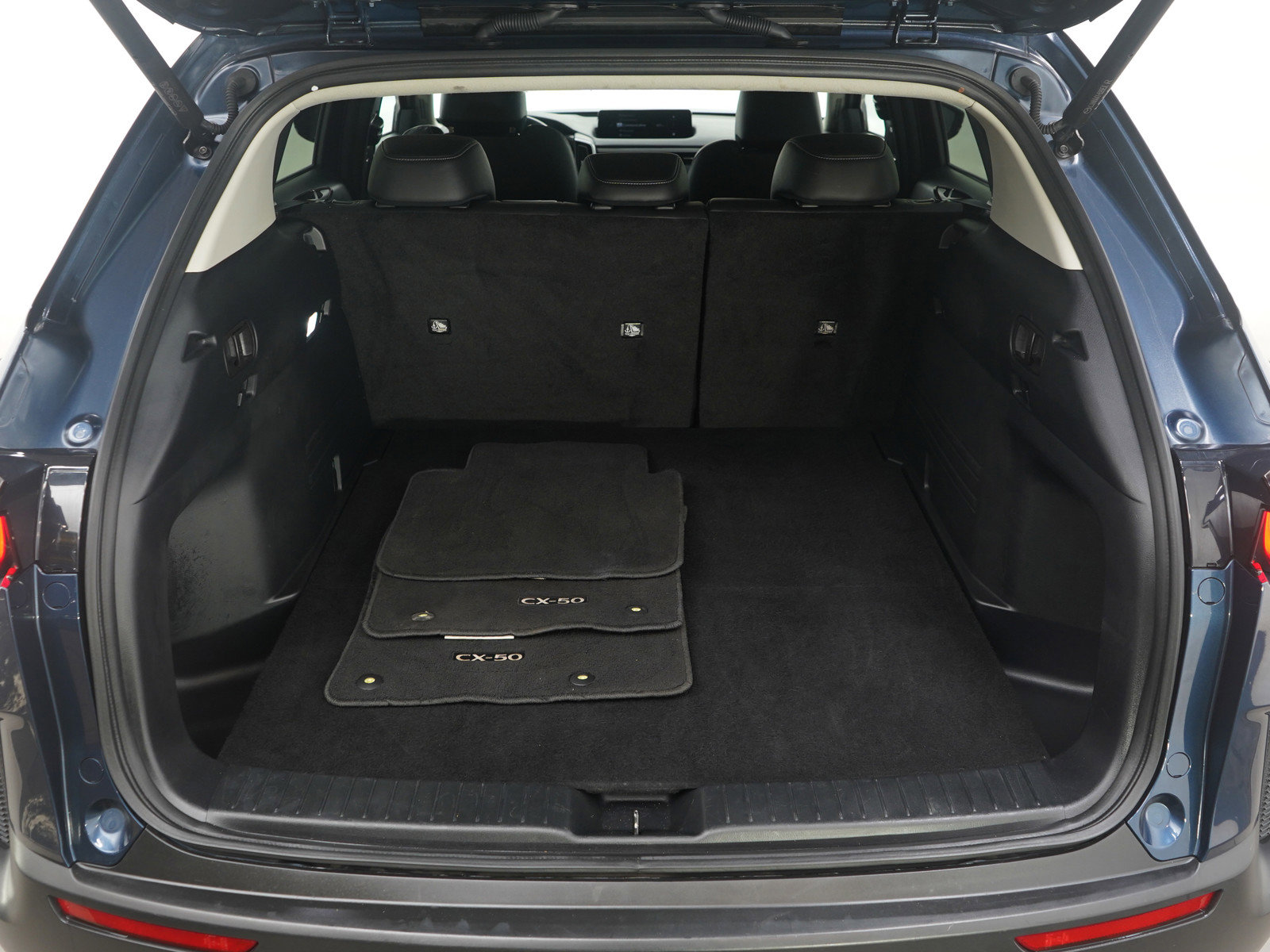 Used 2025 MAZDA CX-50 AWD 2.5 S w/ Preferred Package image 9