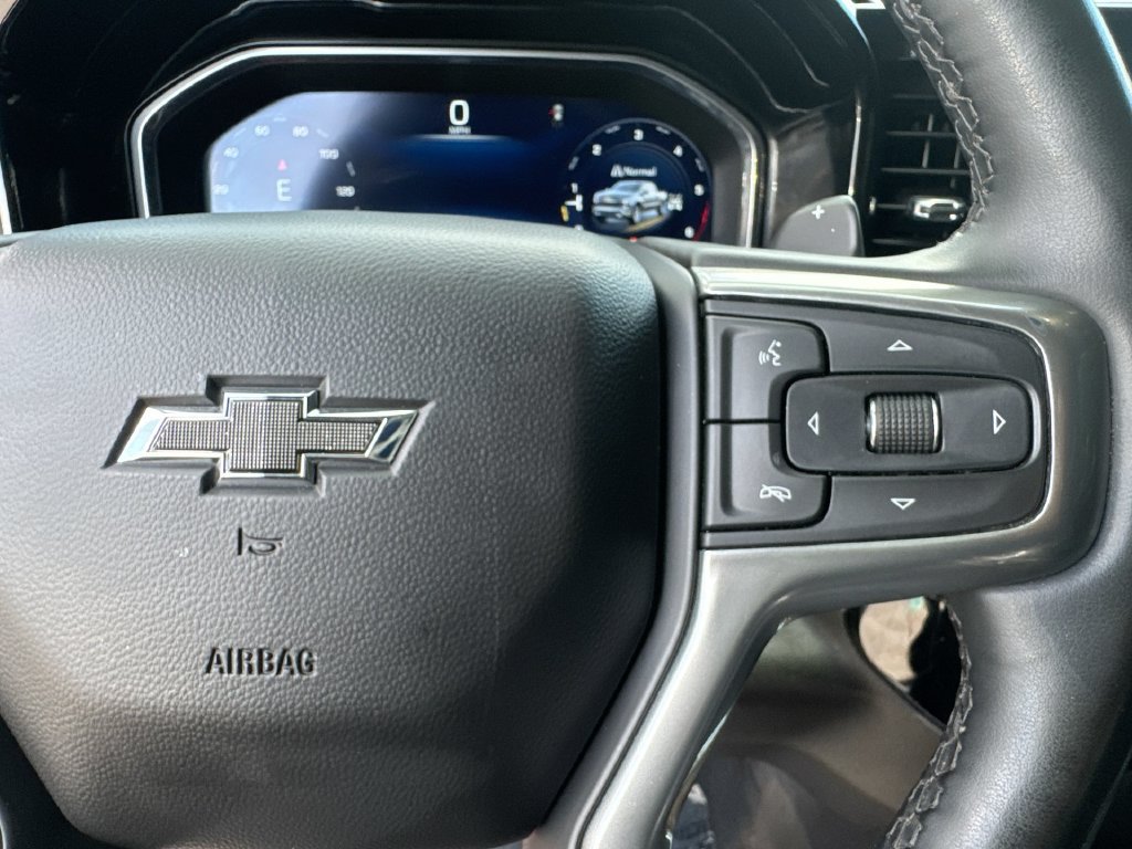 Used 2023 Chevrolet Silverado 1500 RST AWD/4WD image 18