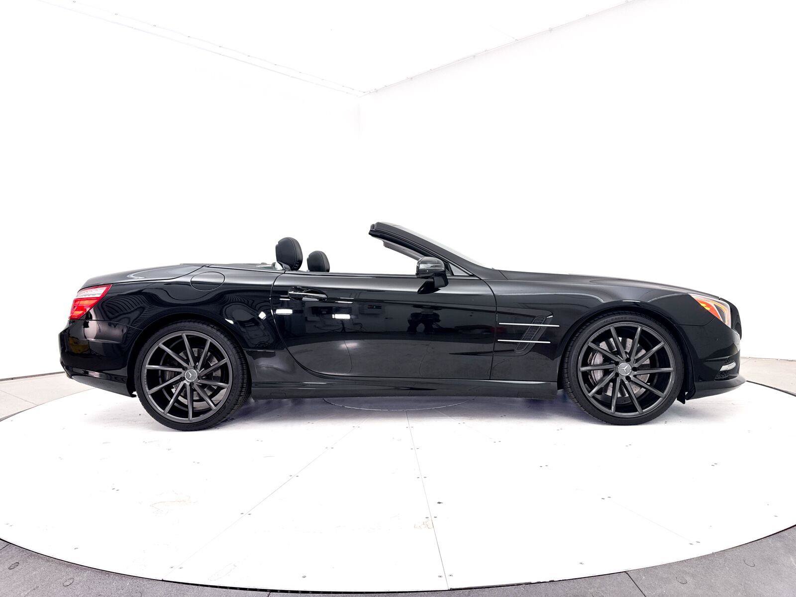 Used 2015 Mercedes-Benz SL 550 image 38
