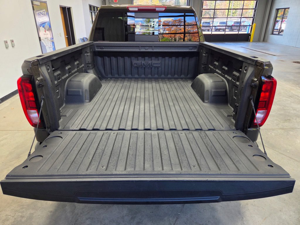 Used 2024 GMC Sierra 1500 Elevation w/ Elevation Premium Package AWD/4WD image 11
