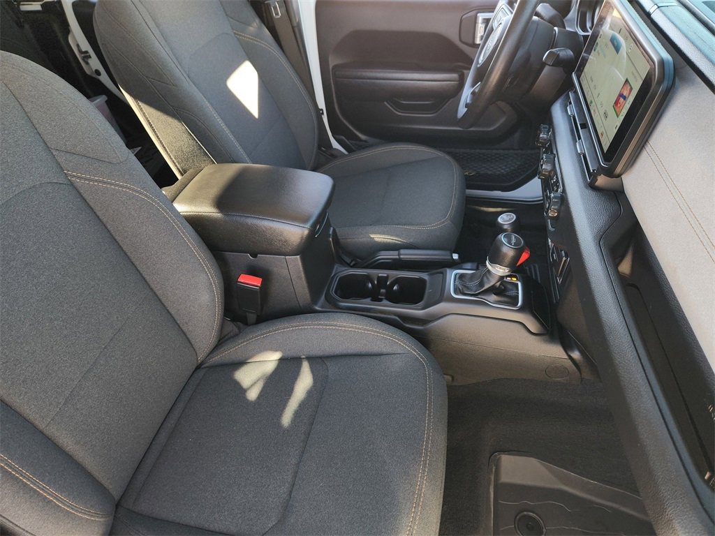 Used 2024 Jeep Gladiator Sport image 16