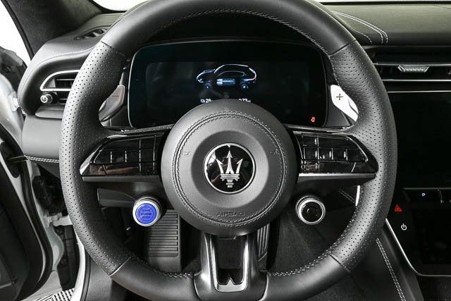 New 2025 Maserati Grecale Folgore AWD/4WD image 10