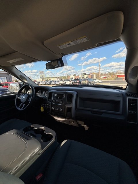 Used 2015 RAM 1500 Express image 23
