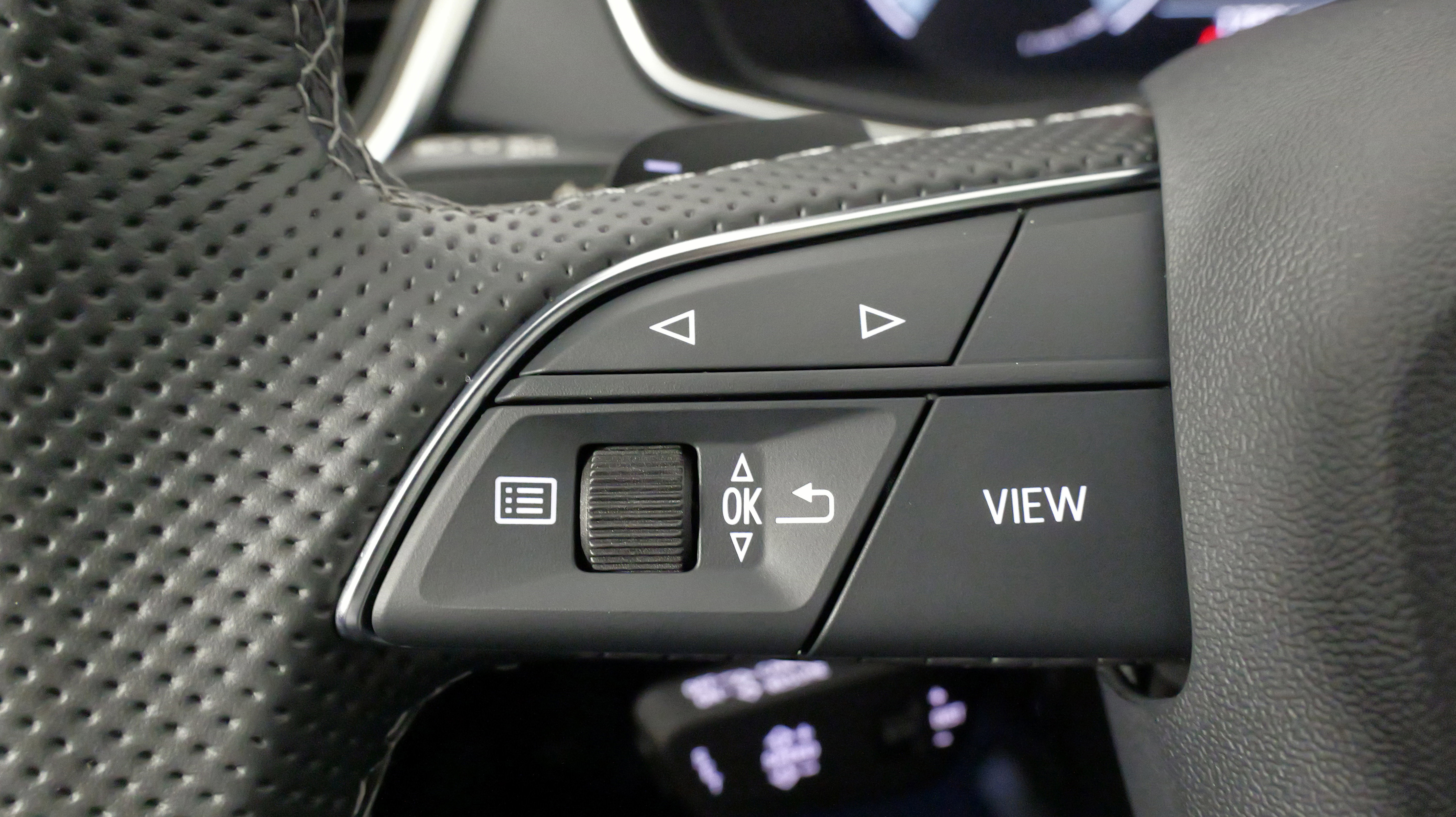 Used 2023 Audi SQ5 Prestige image 45