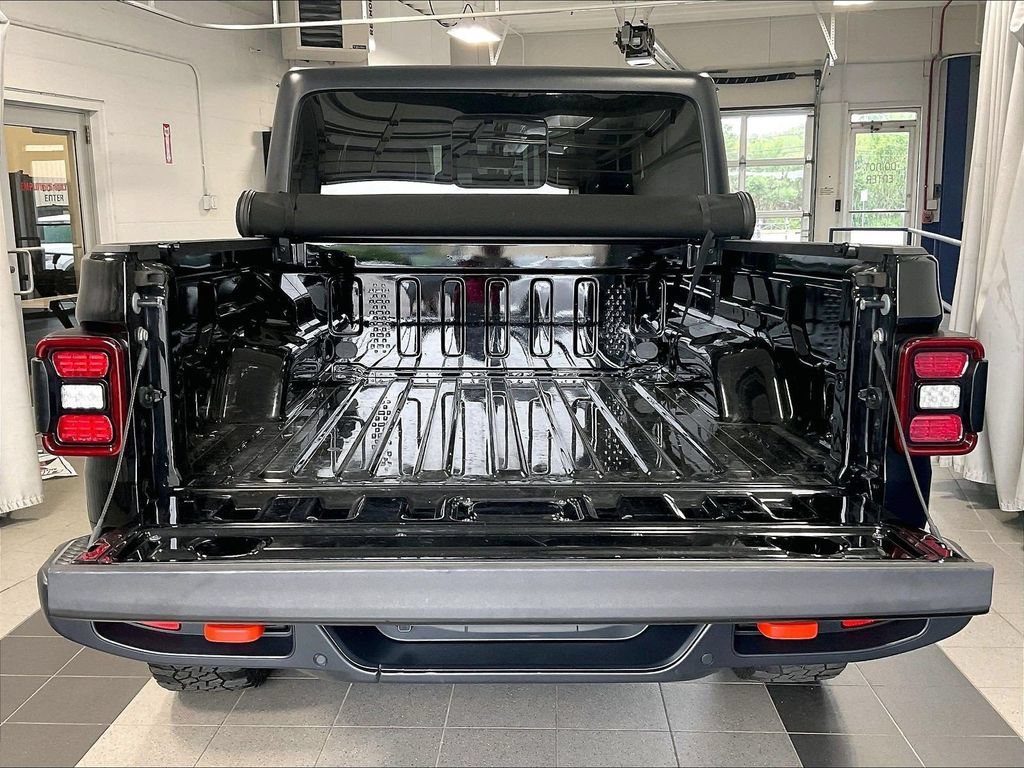 Used 2021 Jeep Gladiator Mojave AWD/4WD image 30