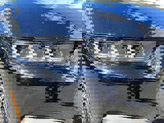 Used 2025 Ford Mustang Premium RWD image 30