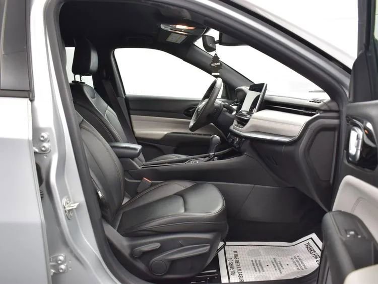 Used 2024 Jeep Compass Limited image 17