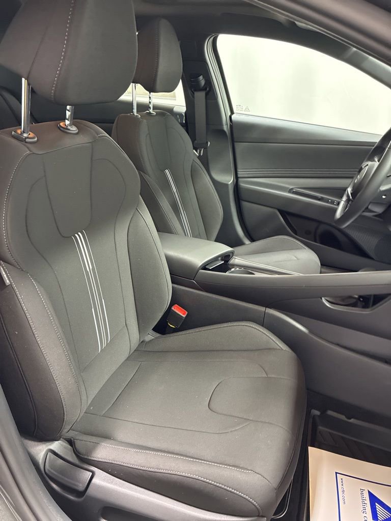 New 2026 Hyundai Elantra SEL Sport Premium FWD image 28
