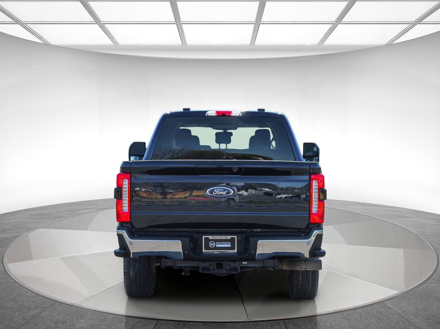 Used 2025 Ford F250 Lariat AWD/4WD image 3