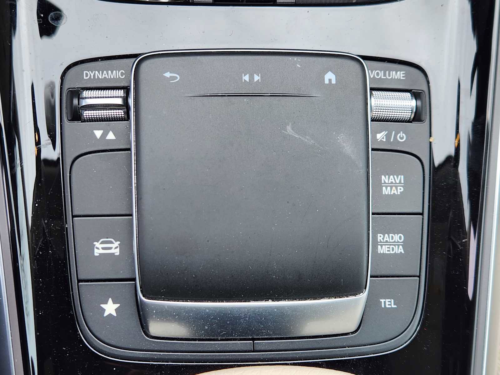 Used 2022 Mercedes-Benz GLB 250 4MATIC image 21