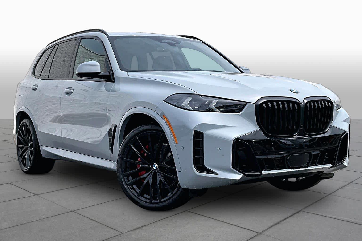 New 2026 BMW X5 xDrive40i w/ M Sport Package AWD/4WD image 2