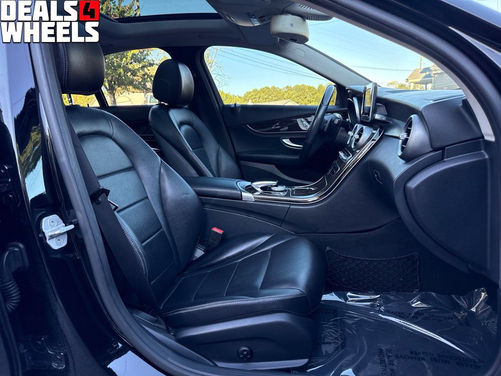 Used 2015 Mercedes-Benz C 300 Sedan image 13
