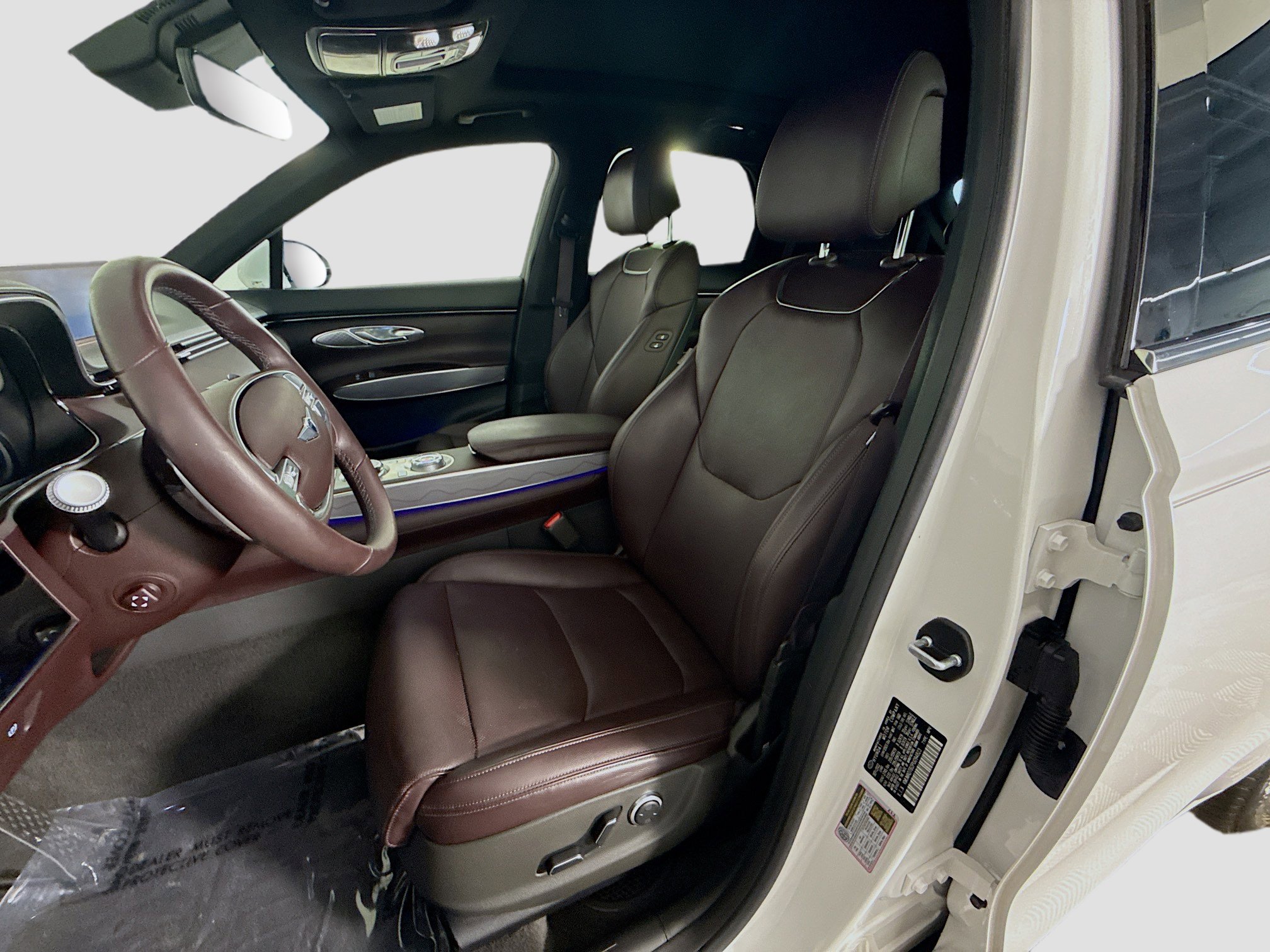 Used 2023 Genesis GV70 2.5T w/ Advanced Package image 22