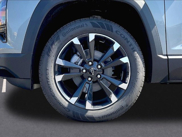 New 2027 Chevrolet Equinox RS w/ Safety and Technology Package FWD image 16