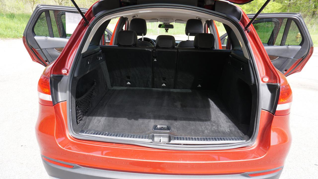 Used 2017 Mercedes-Benz GLC 300 4MATIC image 26