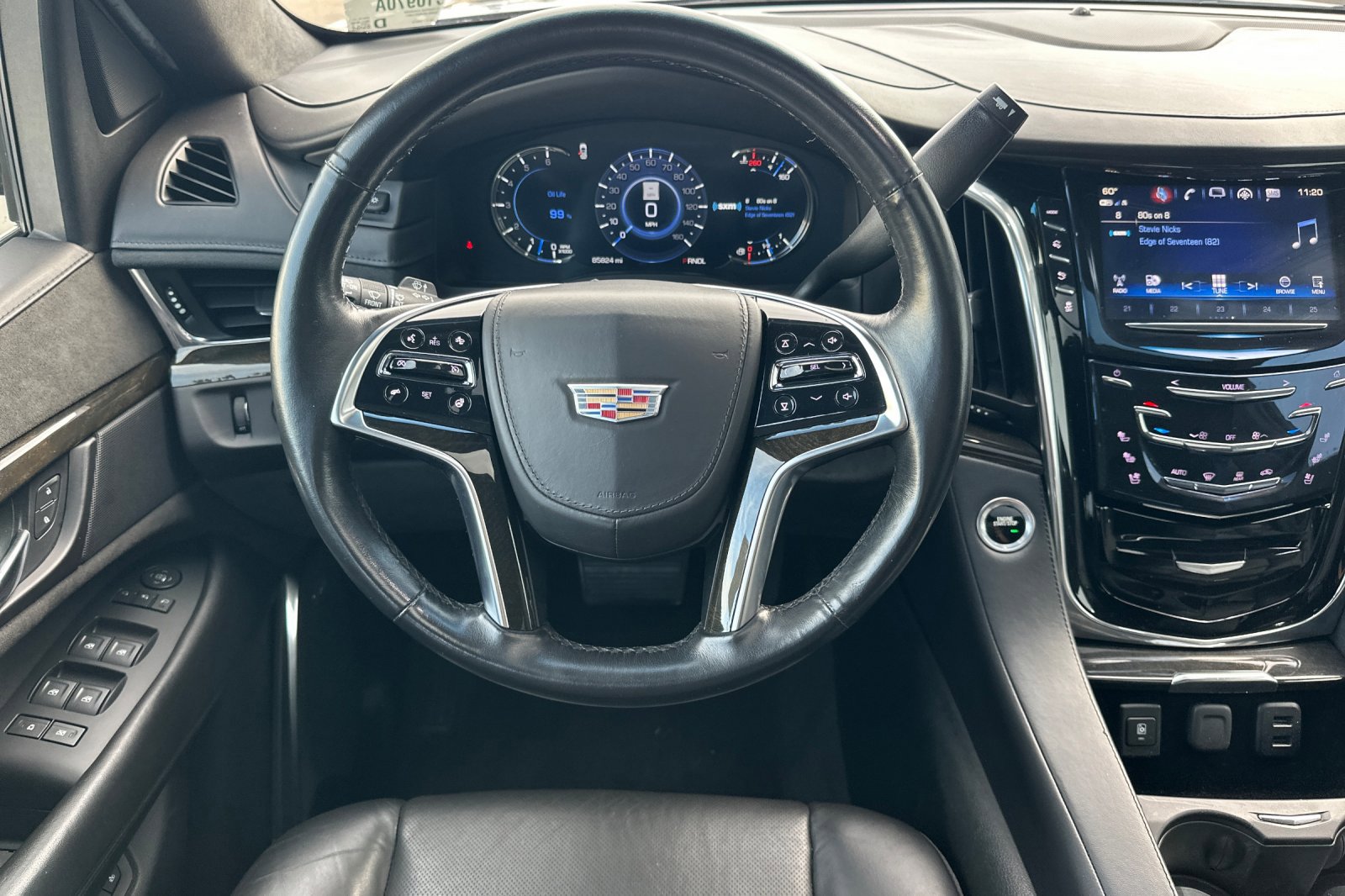 Used 2017 Cadillac Escalade Platinum image 14