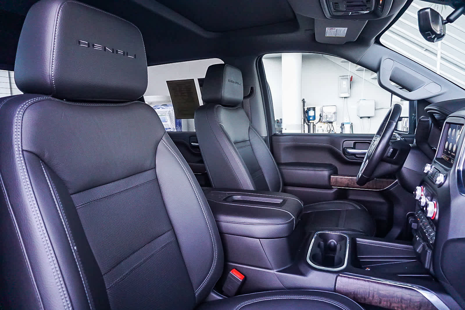 Used 2022 GMC Sierra 2500 Denali w/ Denali Ultimate Package image 19